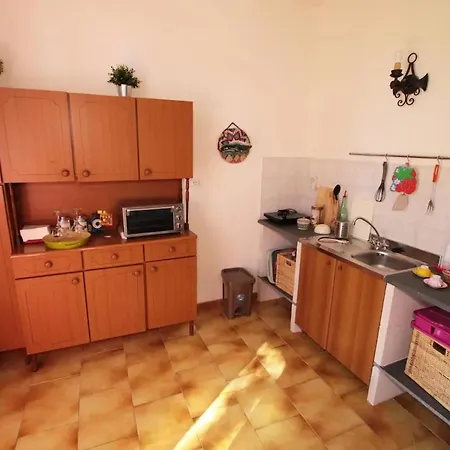 Charming With Terrace In Lavinaio - 32 M² Fleri
